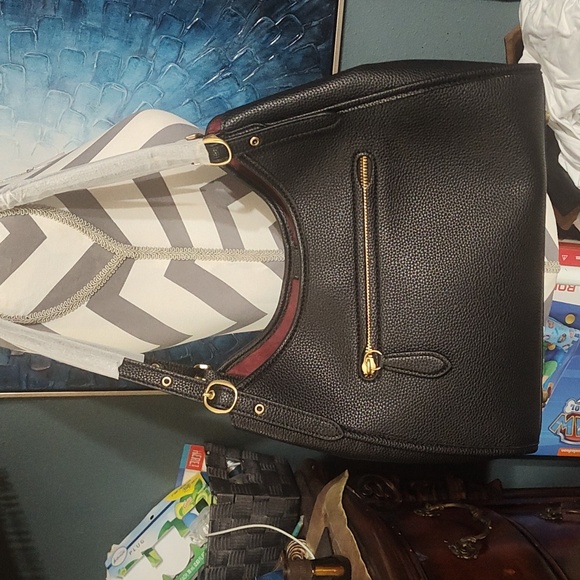 Coach Lori Shoulder Bag NWOT Retail $550 - Picture 2 of 12